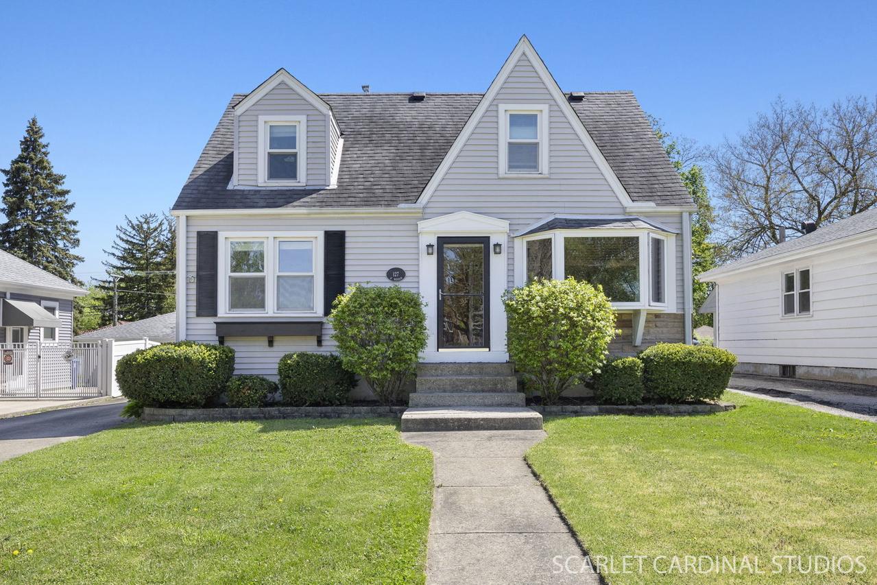 127 W Madison St., Villa Park, IL 60181