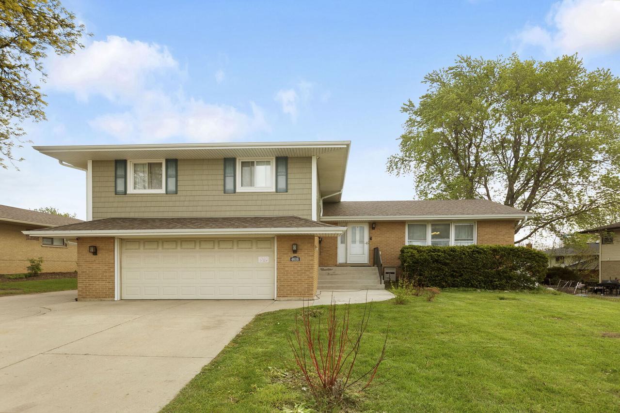 4608 Sycamore Ln., Rolling Meadows, IL 60008