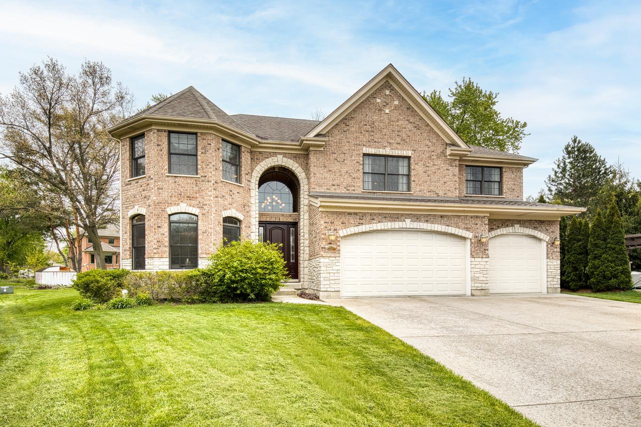 731 S Michigan Ct., Palatine, IL 60067