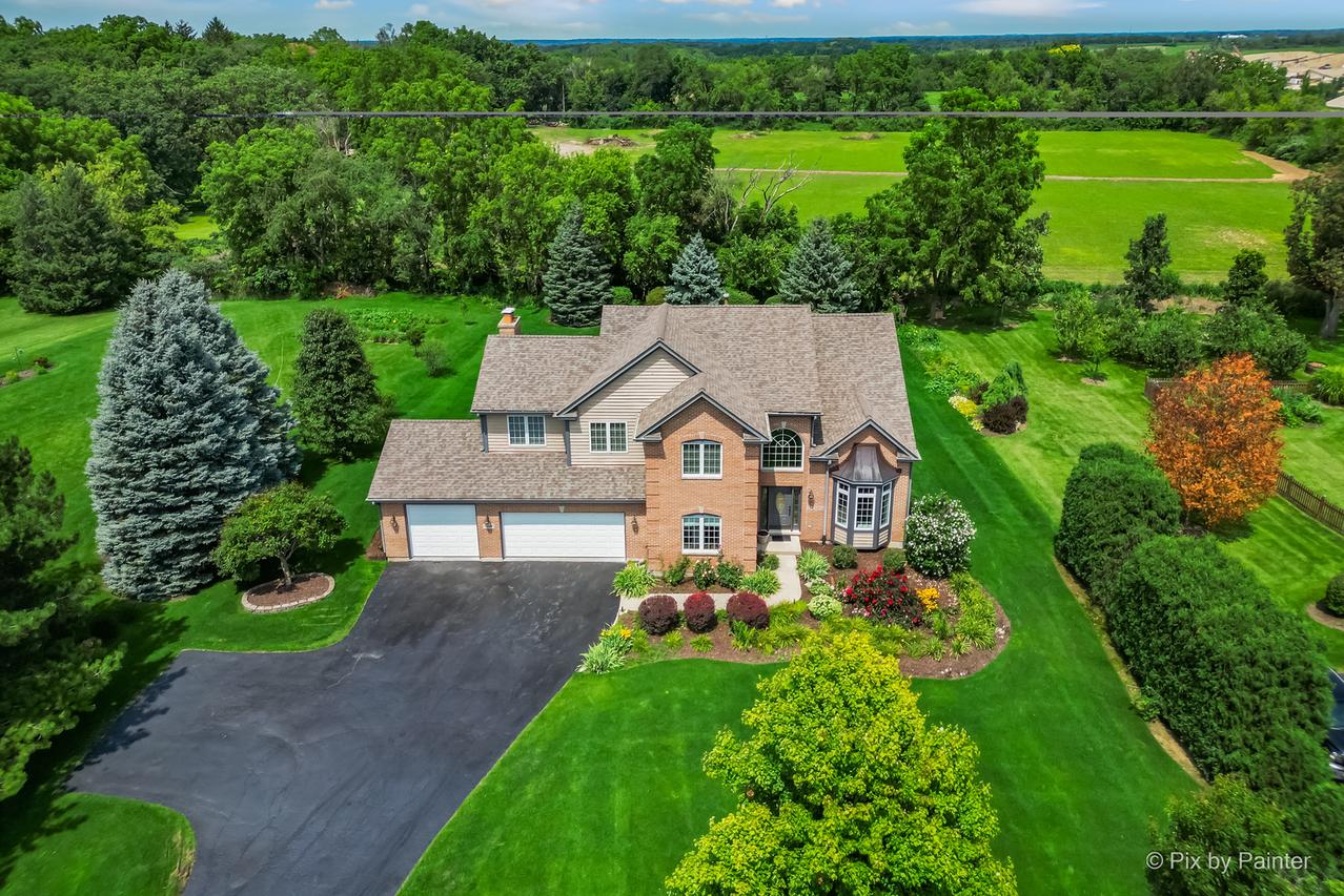 7400 Burning Tree Dr., Mchenry, IL 60050