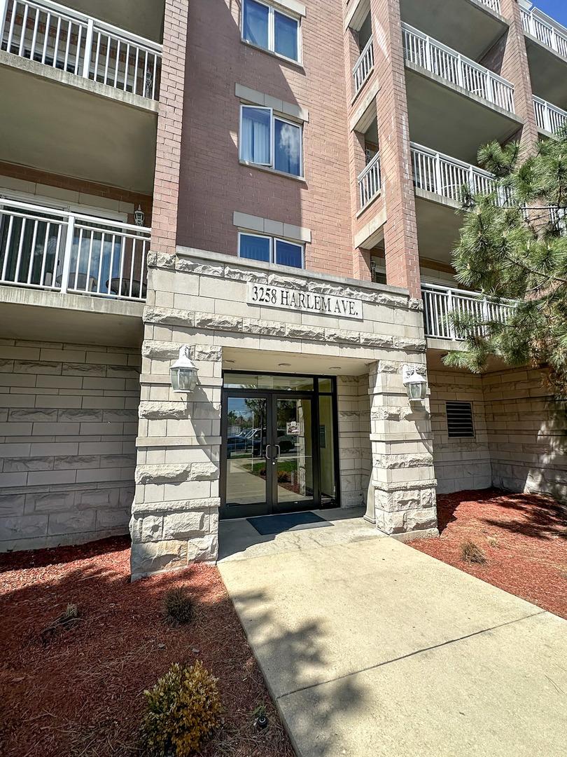 3258 N Harlem Ave. #209, Chicago, IL 60634
