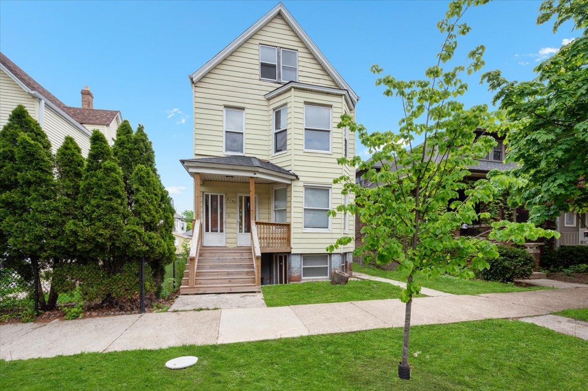 2643 N Monticello Ave., Chicago, IL 60647