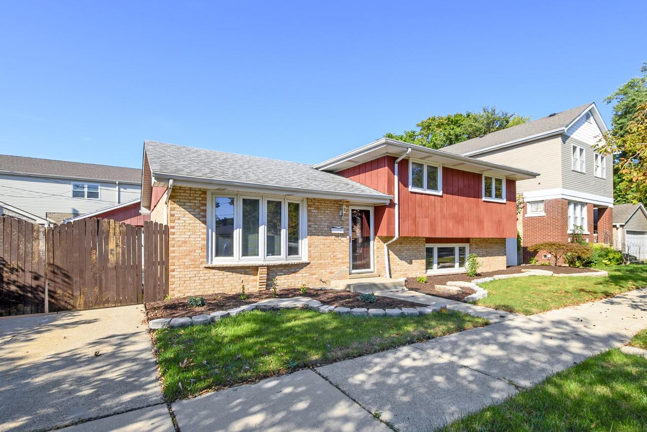 3008 W 110th Pl., Chicago, IL 60655