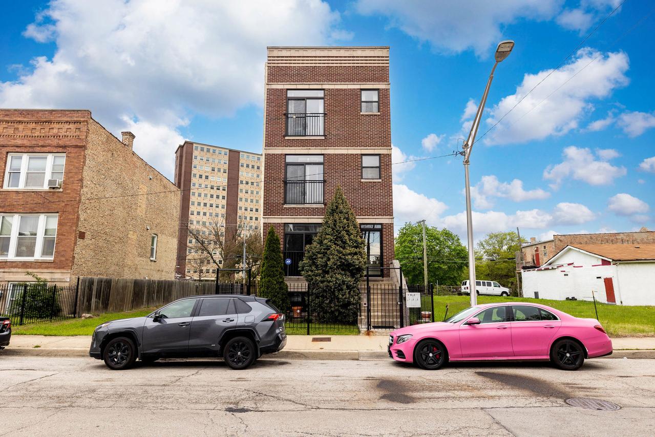 4245 S Langley Ave. #3, Chicago, IL 60653