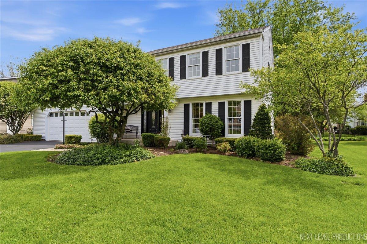 221 Wakefield Ln., Geneva, IL 60134