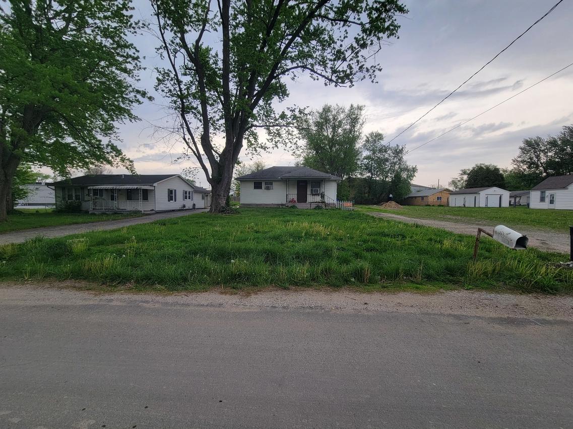 2313 Richards Ln., Springfield, IL 62702
