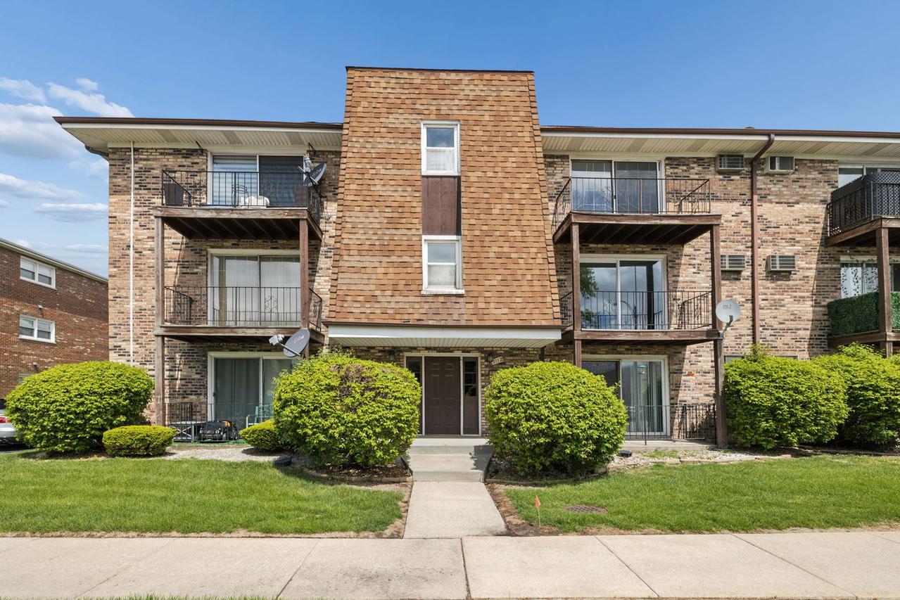 7112 99th St. #309, Chicago Ridge, IL 60415