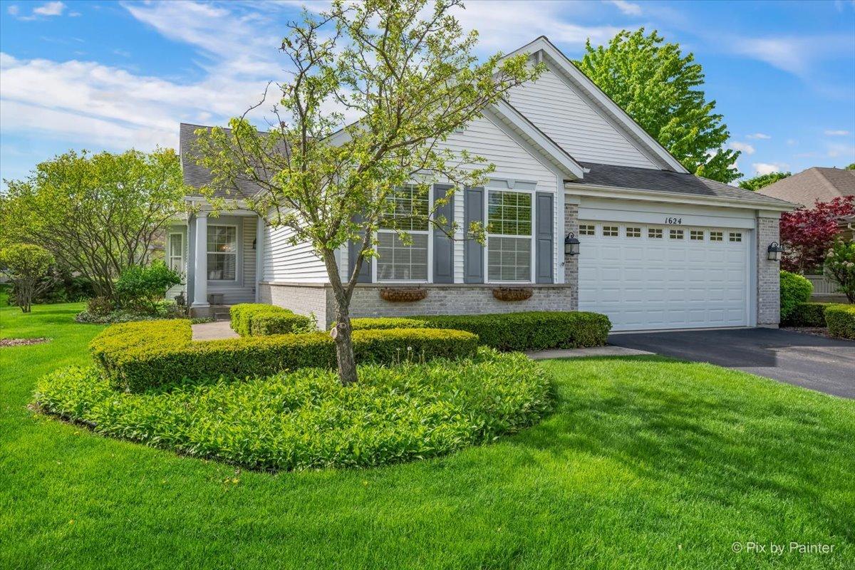 1624 Mansfield Dr., Aurora, IL 60502
