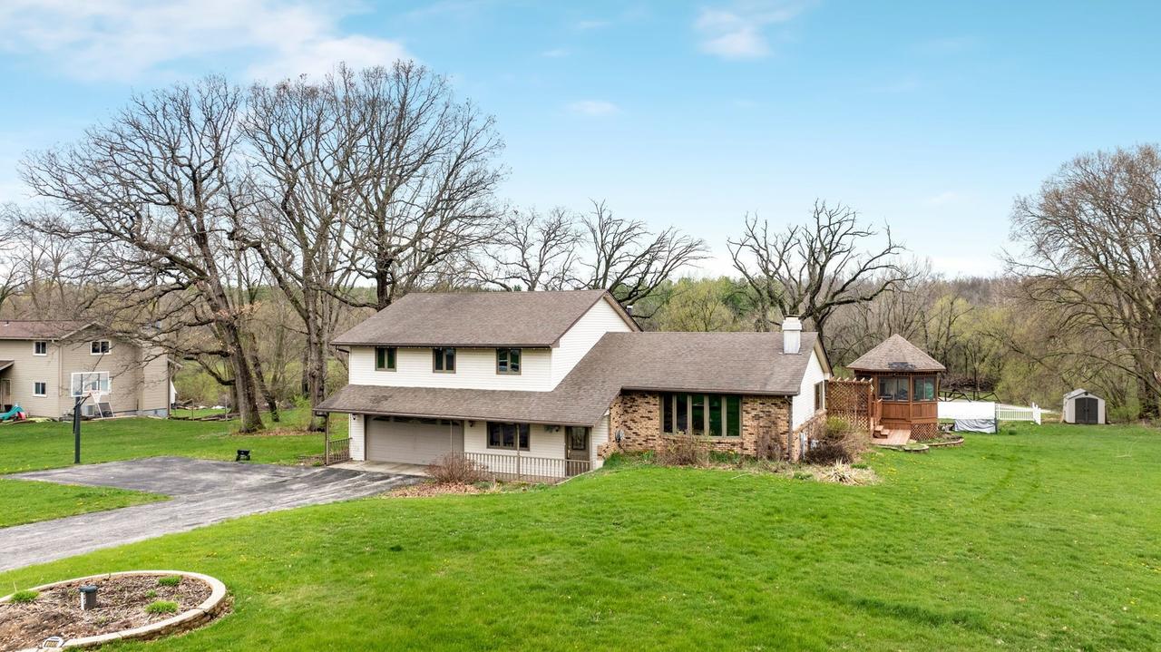 8604 Carradale Dr., Caledonia, IL 61011
