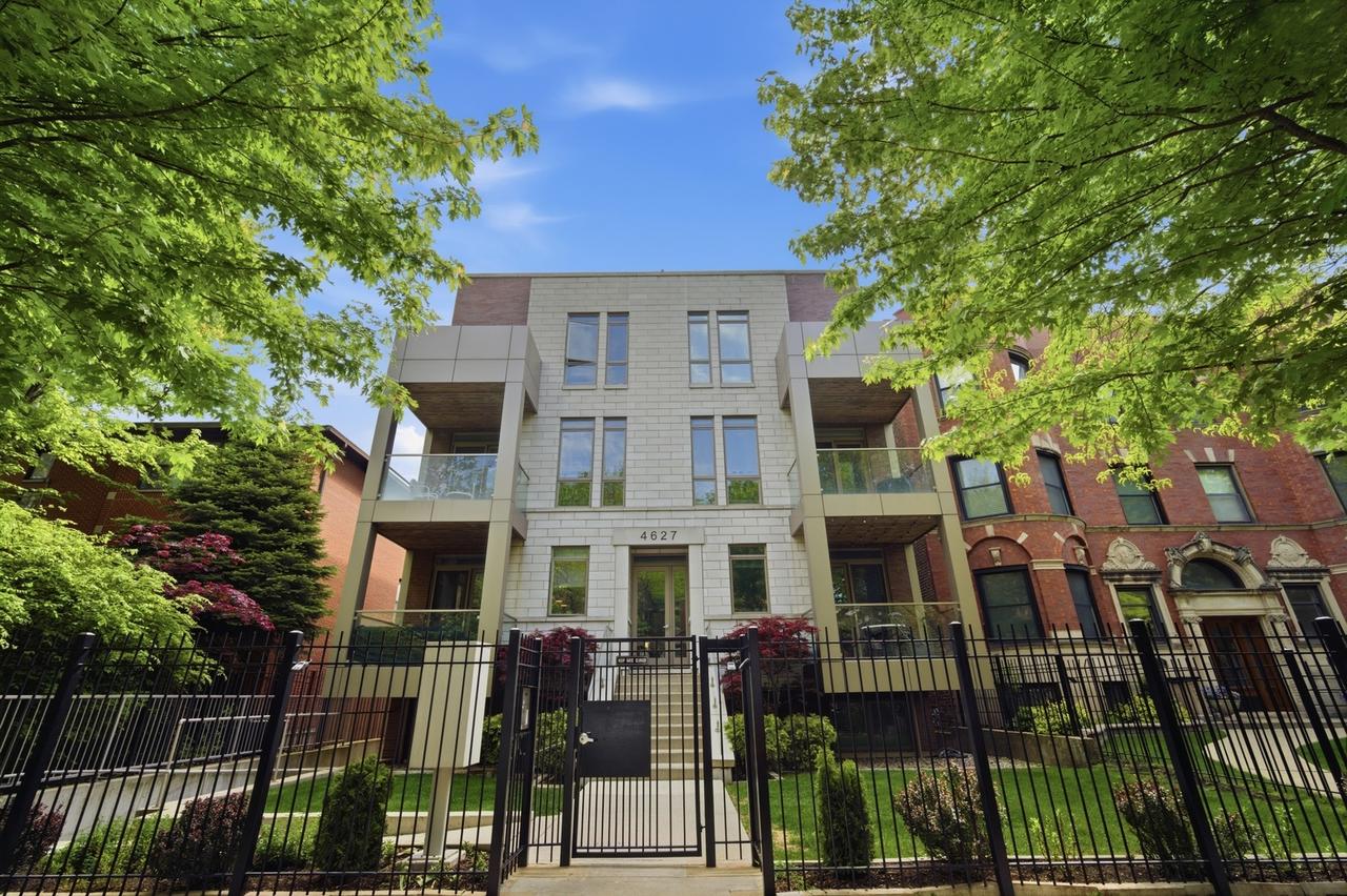 4627 N Beacon St. #2N, Chicago, IL 60640