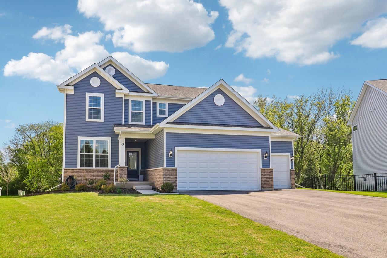 8 Liam Ct., Algonquin, IL 60102