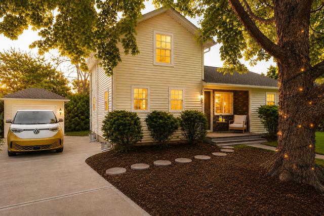 New Homes with Master Bedrooms on the 1st Floor That Attend Marengo High School: May 2nd to May 8th