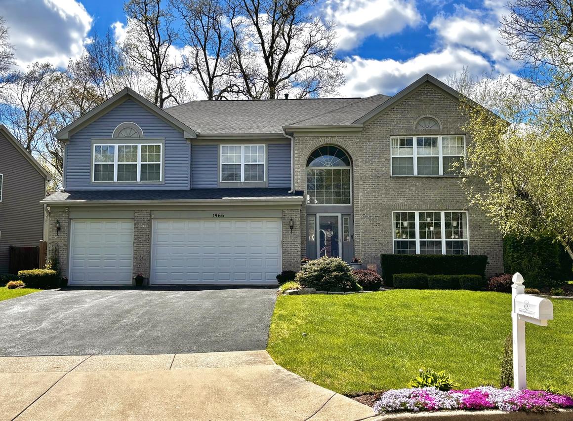 1966 S Egret Ct., Libertyville, IL 60048