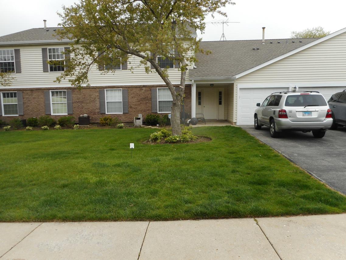 355 Wilmington Dr. #D1, Bartlett, IL 60103