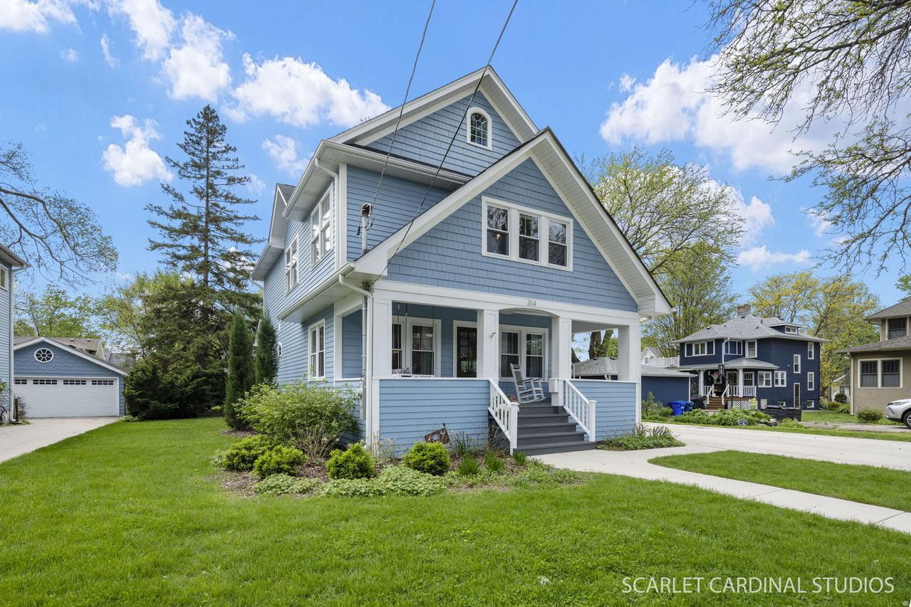 314 E Jefferson Ave., Wheaton, IL 60187