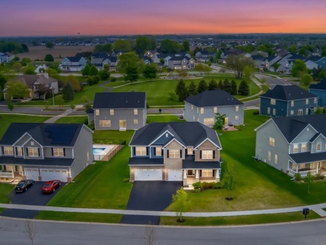 12513 S Willowgate Ln., Plainfield, IL 60585