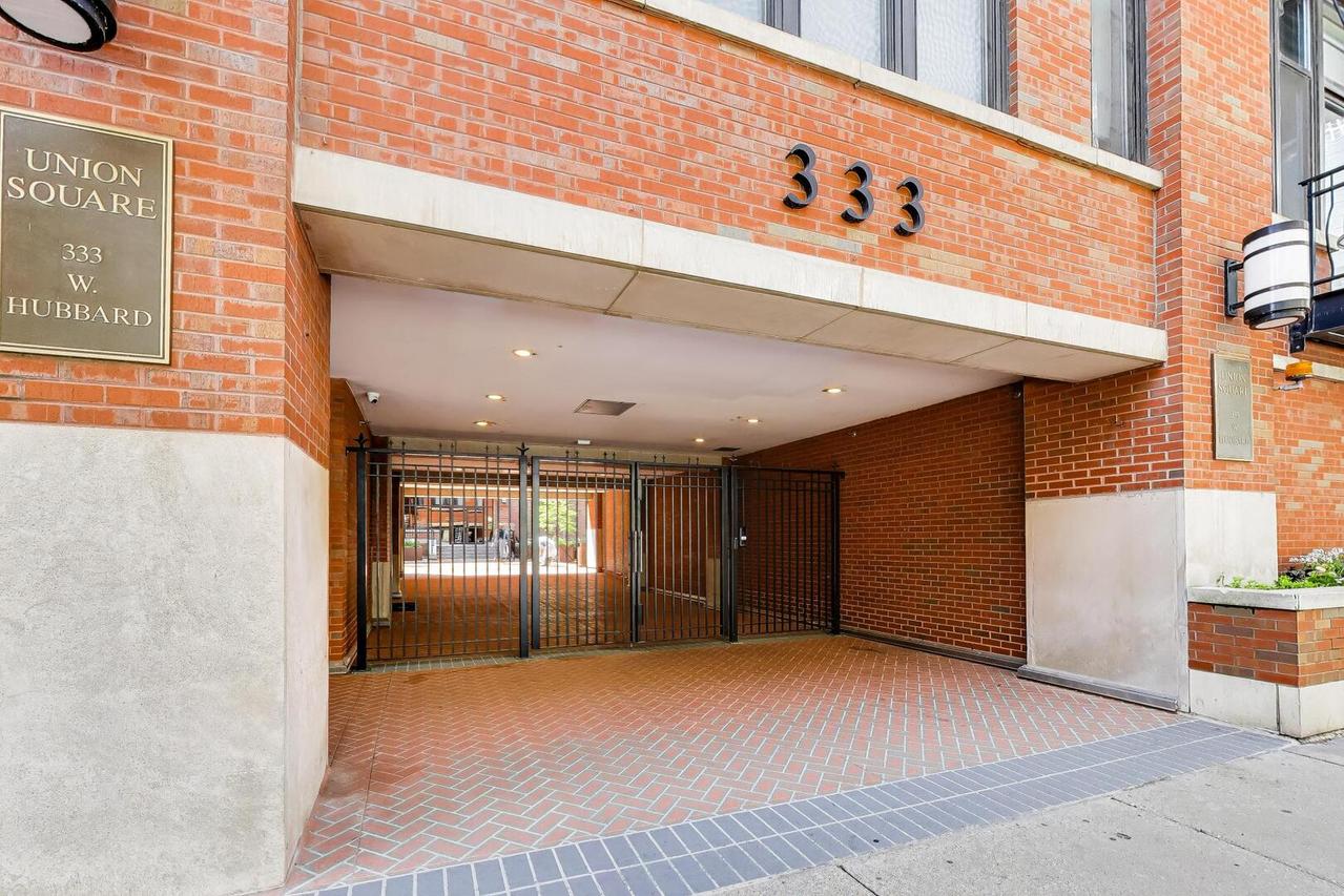 333 W Hubbard St. #305, Chicago, IL 60654