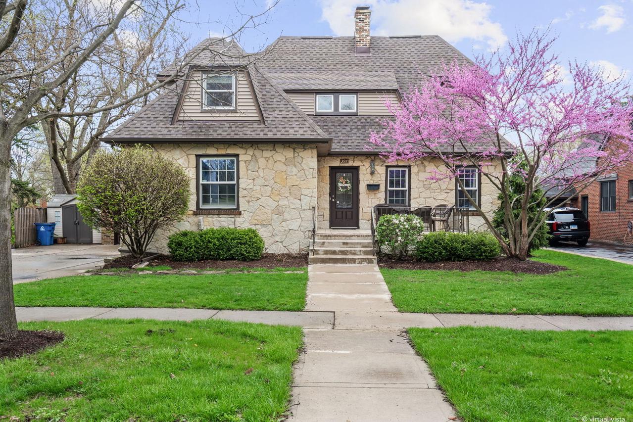 397 S Holly Ave., Elmhurst, IL 60126