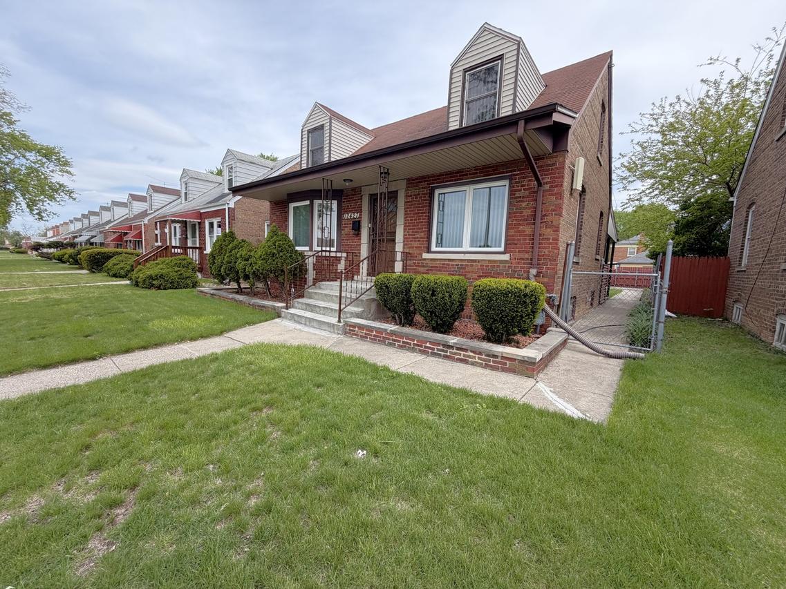 12427 S Ada St., Calumet Park, IL 60827