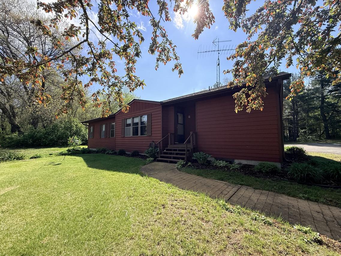 1355 Sublette Rd., Sublette, IL 61367