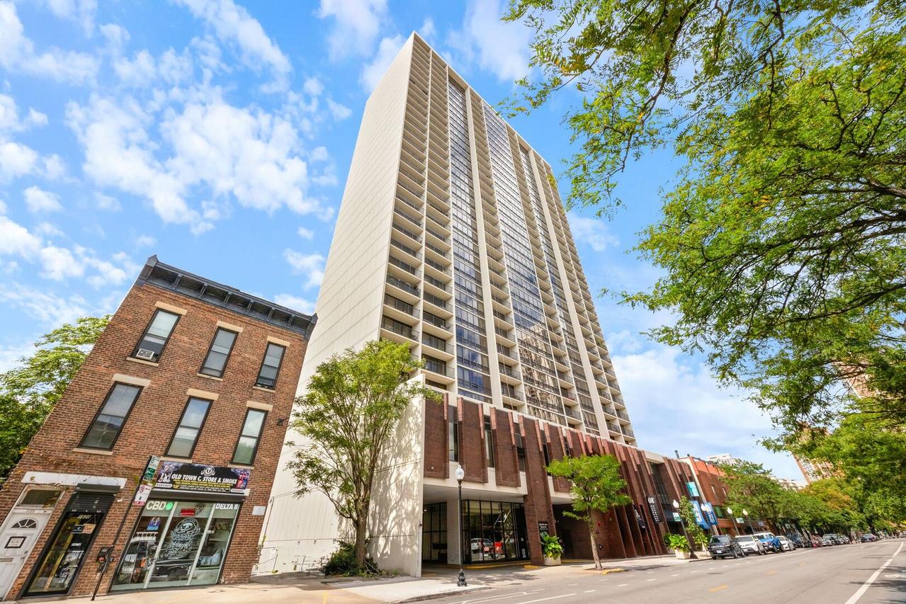 1636 N Wells St. #607, Chicago, IL 60614