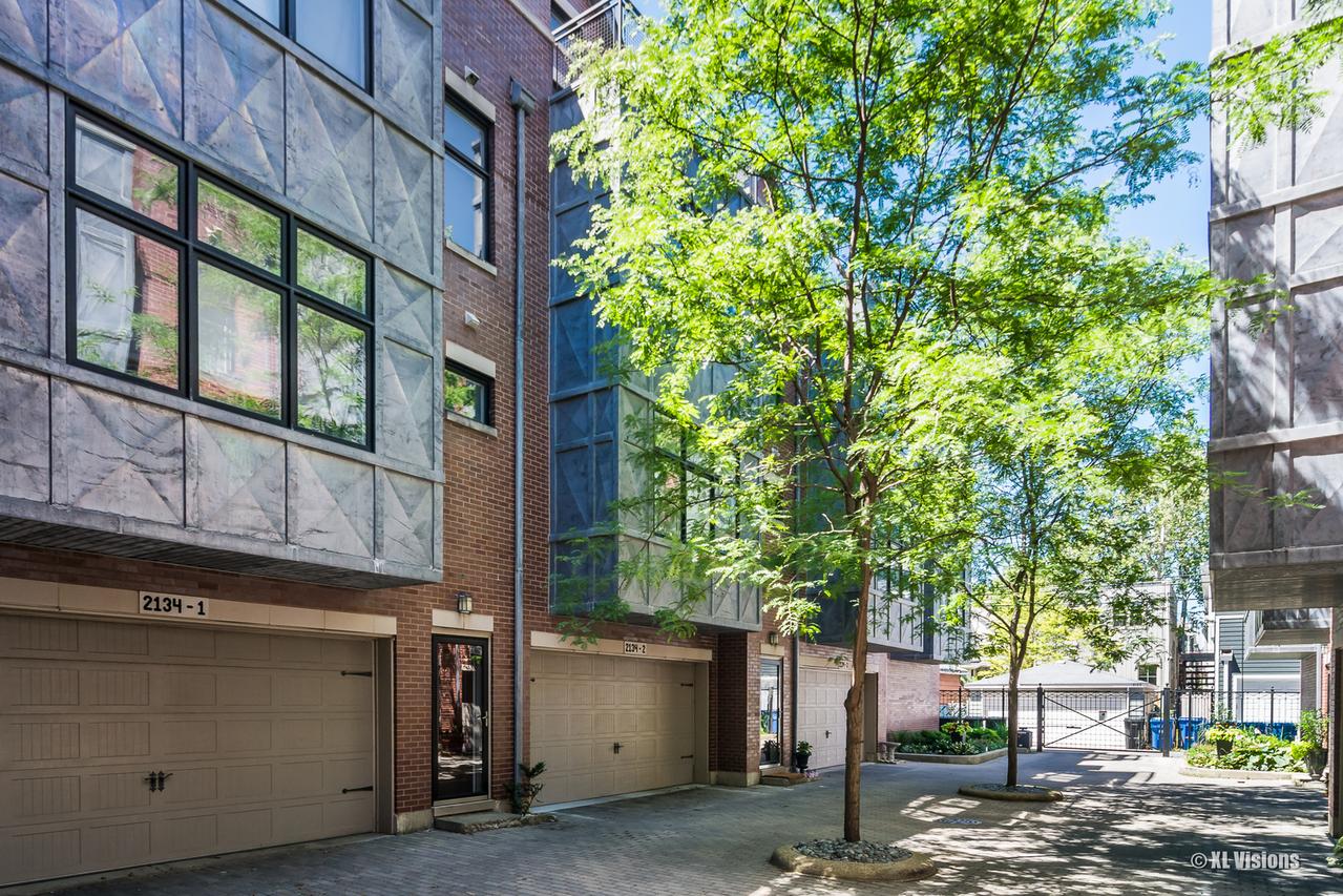 2134 W Irving Park Rd. #2, Chicago, IL 60618