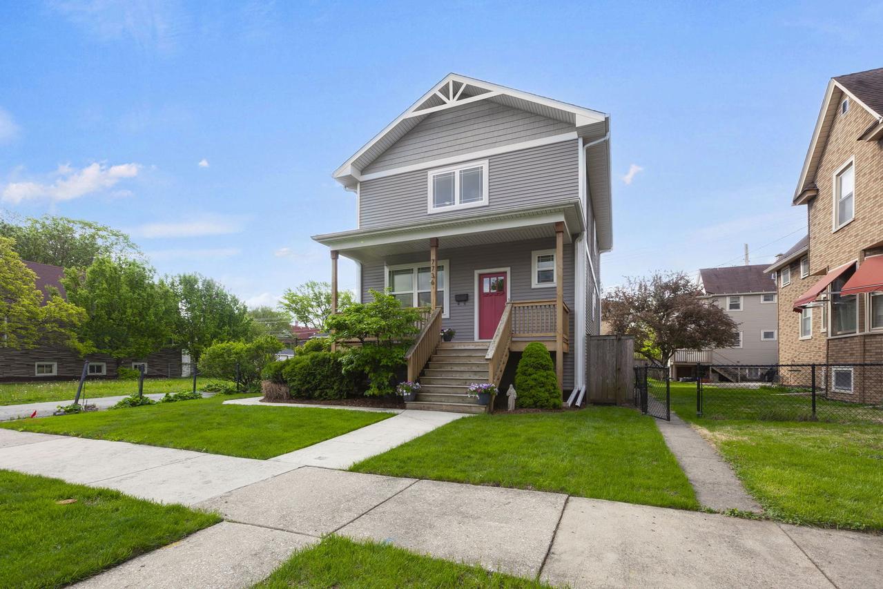7736 Monroe St., Forest Park, IL 60130