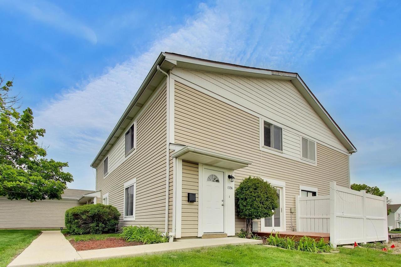 1536 Cornell Cir. #34A, Hoffman Estates, IL 60169