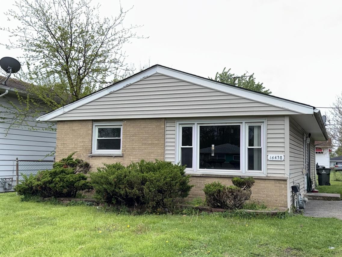 16438 Wood St., Markham, IL 60428