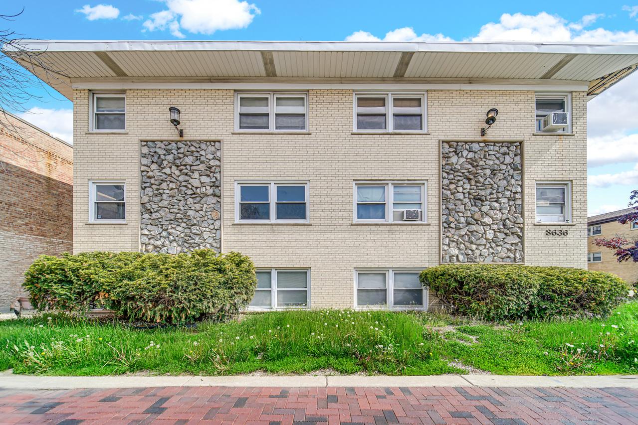 8636 Grand Ave. #1D, River Grove, IL 60171