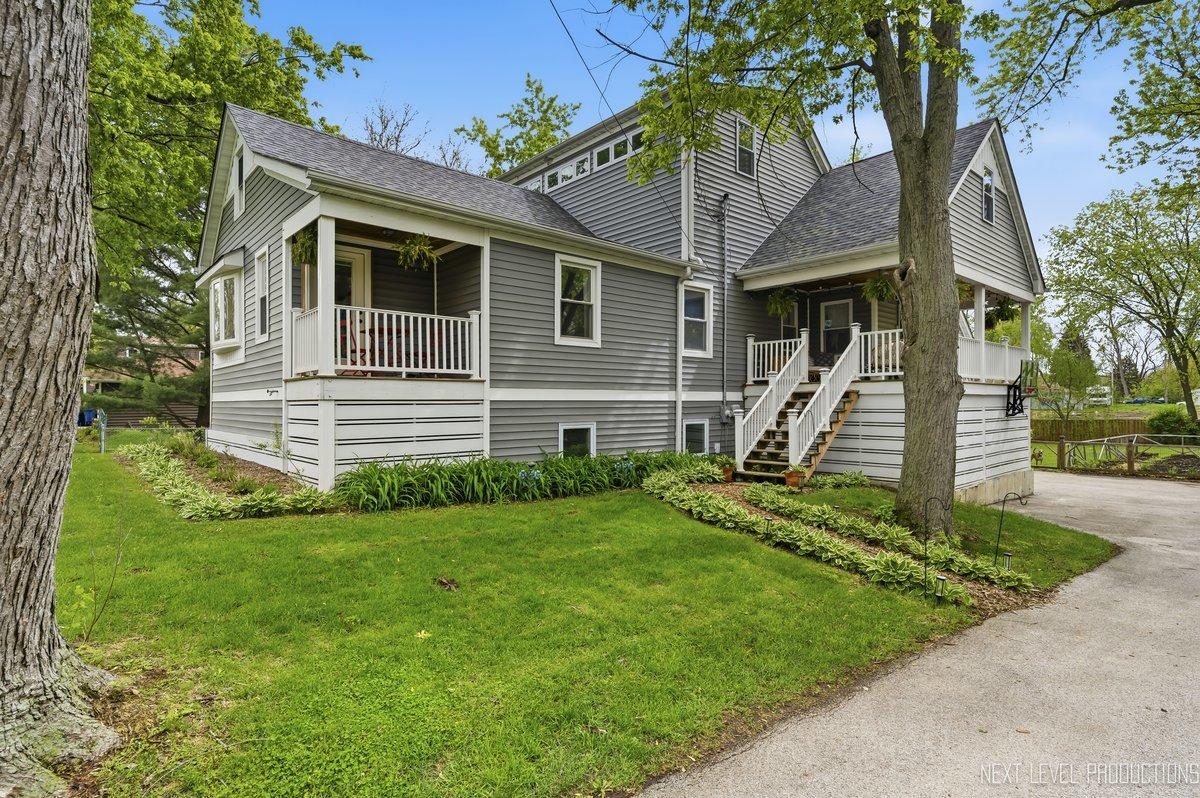 451 Andrus Rd., Downers Grove, IL 60516