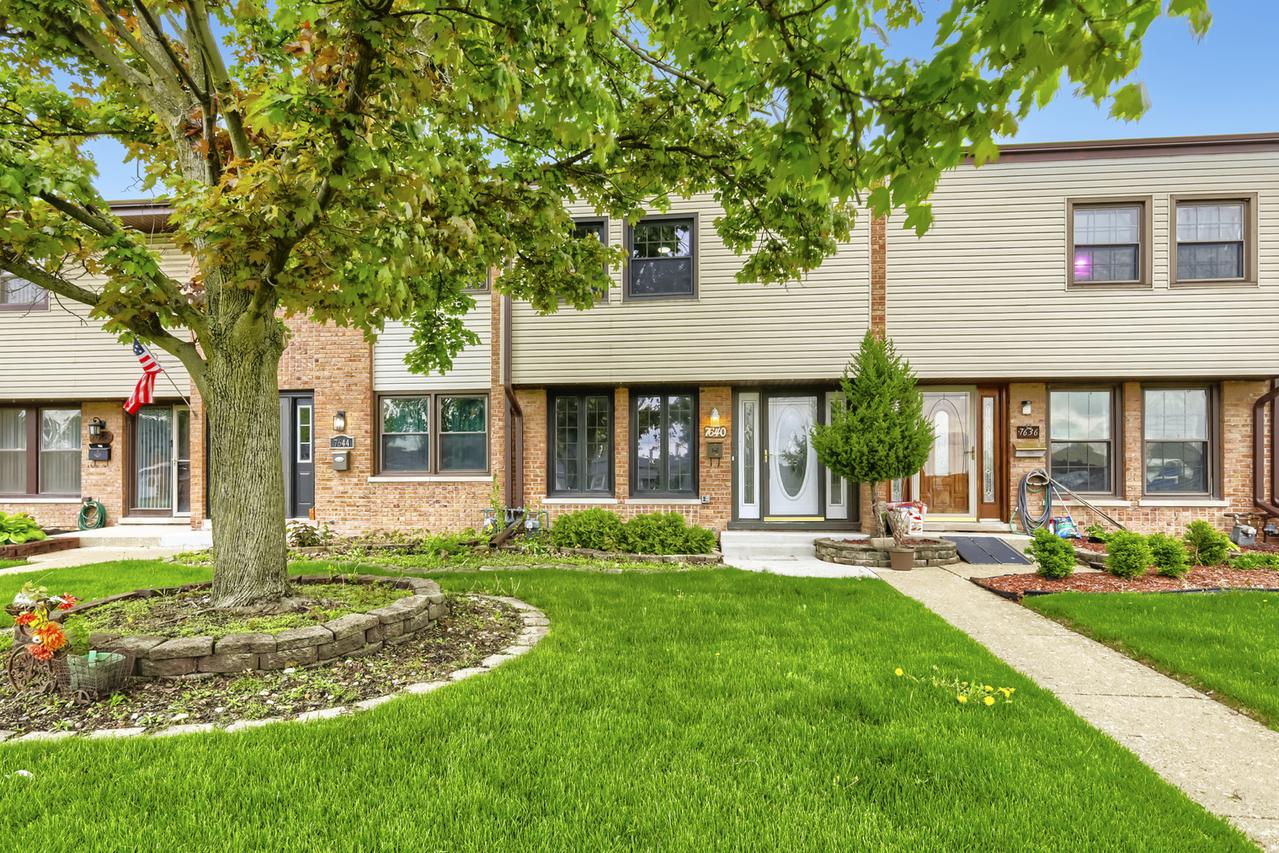 7640 Cork Ave., Justice, IL 60458