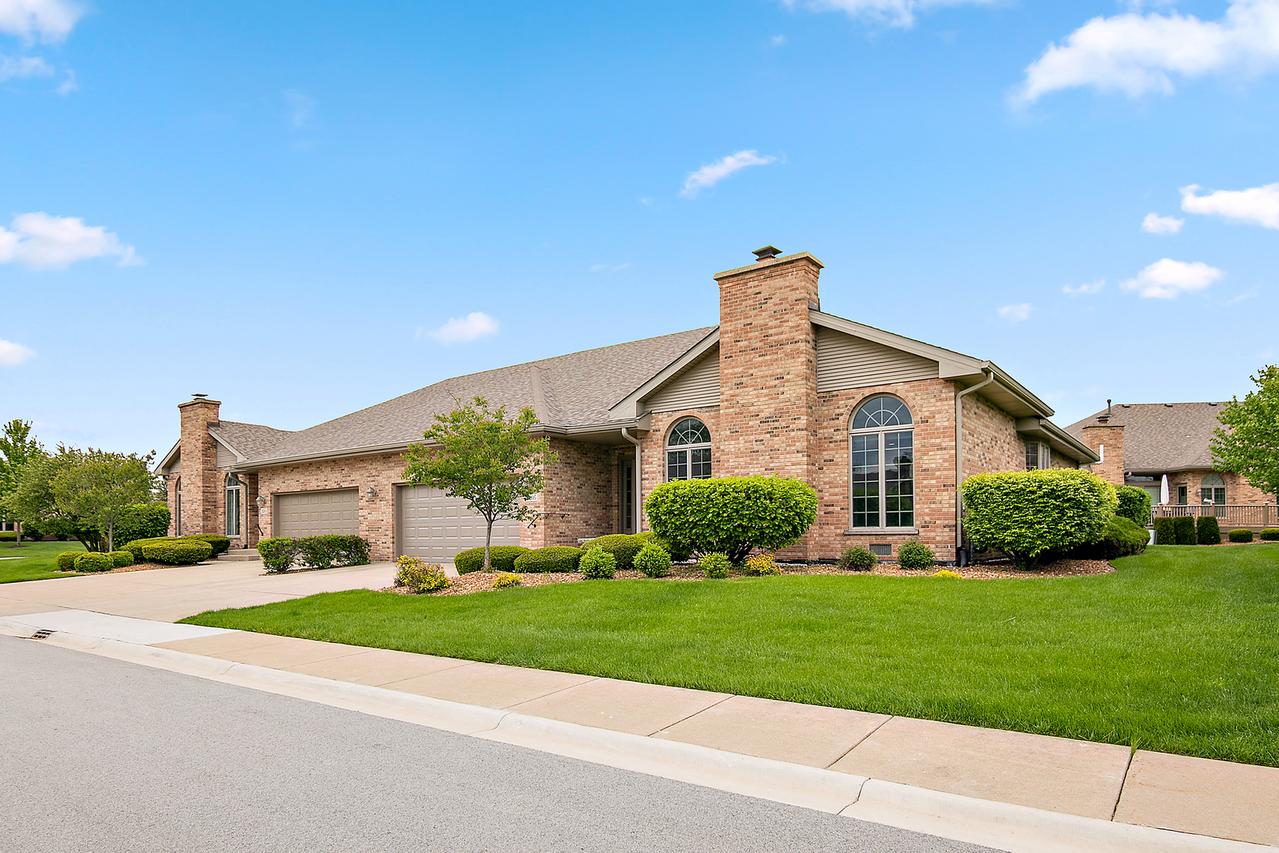 21205 Arbour Walk Dr., Frankfort, IL 60423