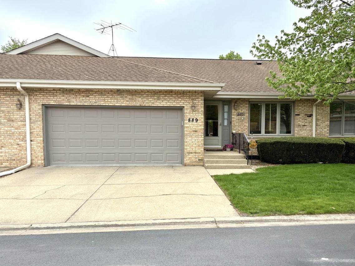 889 Winter Park Dr., New Lenox, IL 60451