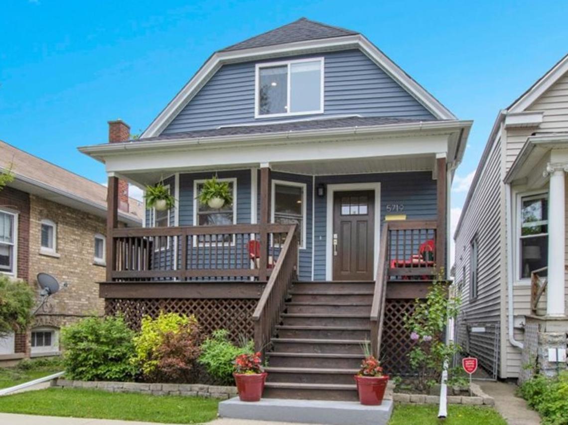 5719 W Dakin St., Chicago, IL 60634