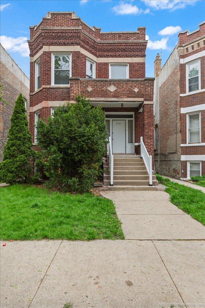 2124 Harvey Ave., Berwyn, IL 60402