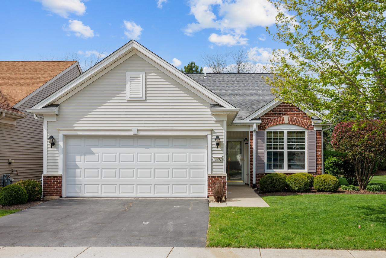 13992 Palisades Ave., Huntley, IL 60142