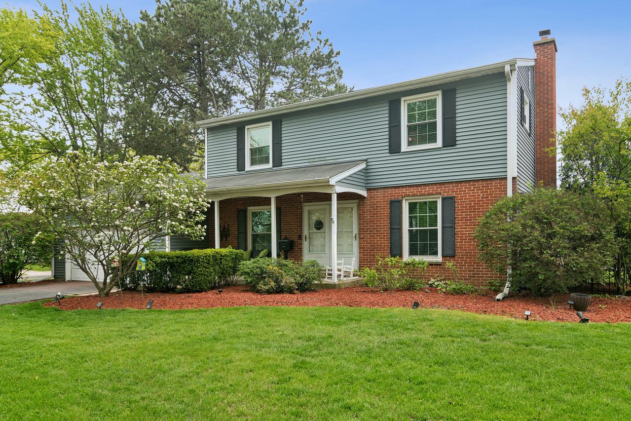 4331 Hoover St., Rolling Meadows, IL 60008