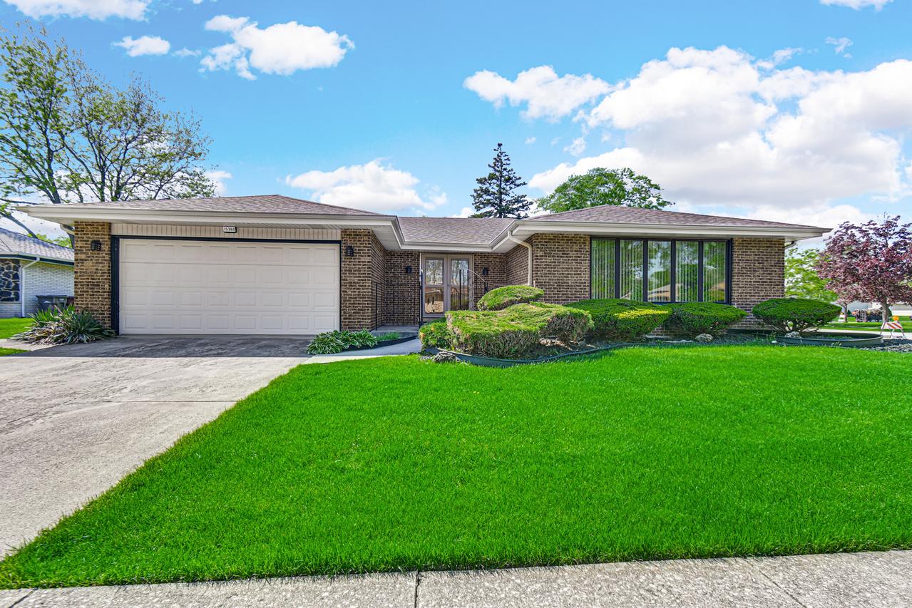 15360 Orchid Ct., Orland Park, IL 60462