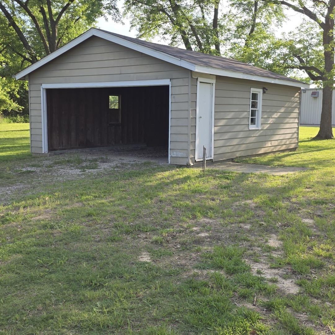 11495 N Brownsville Rd., Mt Vernon, IL 62864