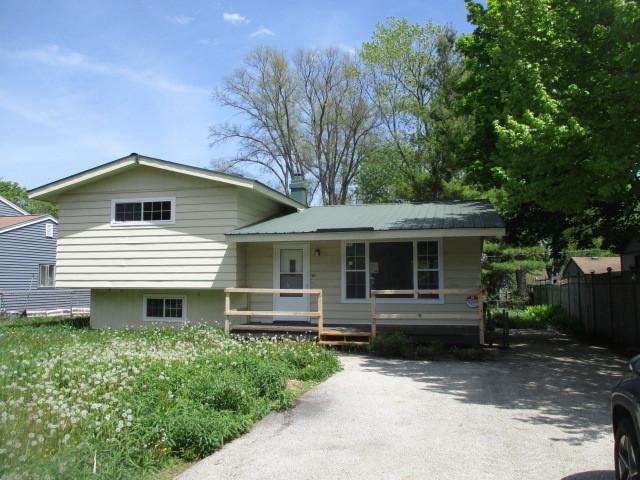 7514 Pingree Rd., Crystal Lake, IL 60014