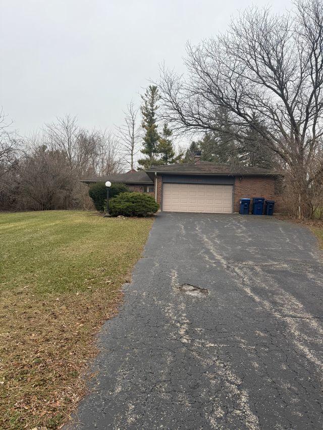 39W607 Hemlock Dr., St. Charles, IL 60175