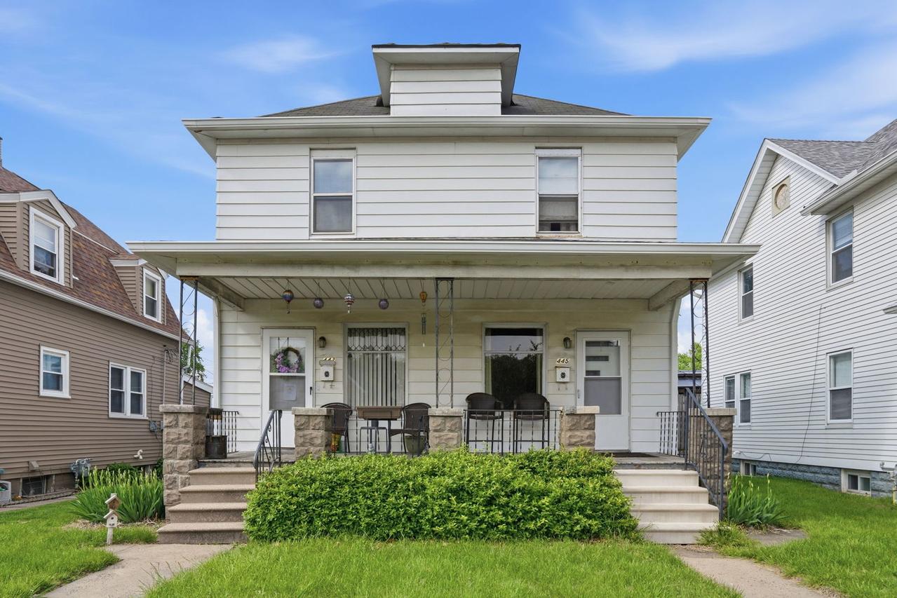 443 16th Ave., East Moline, IL 61244