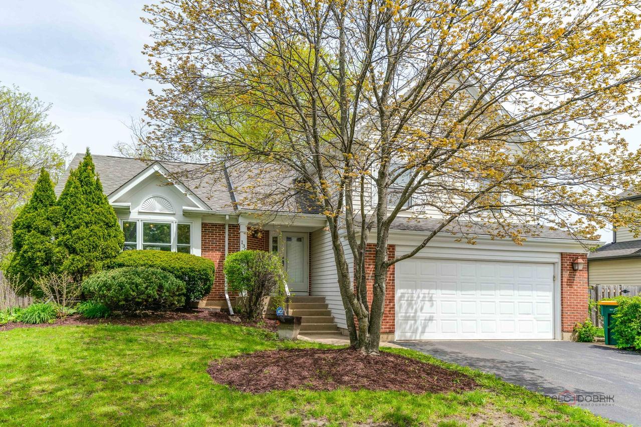 130 Newfield Ct., Buffalo Grove, IL 60089