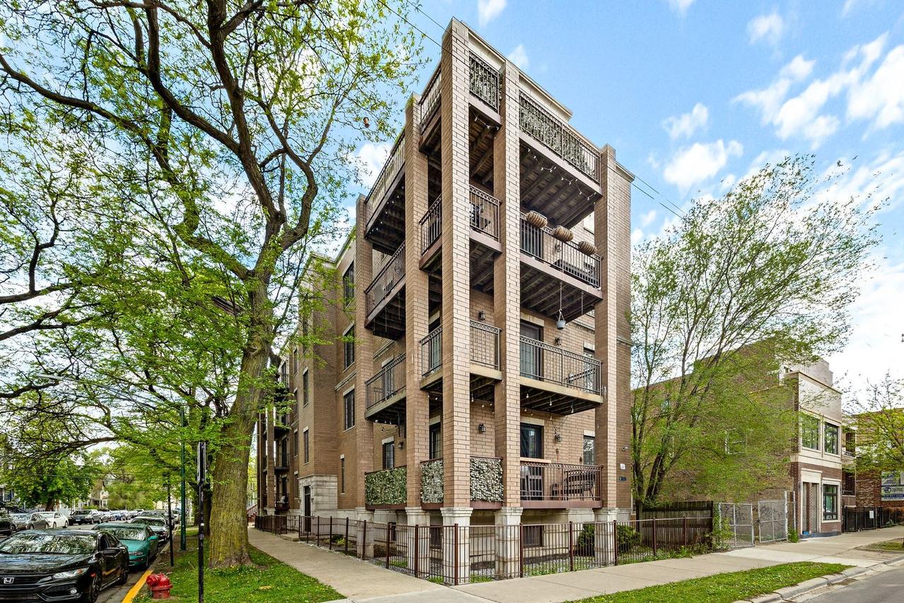 3435 W Belmont Ave. #1S, Chicago, IL 60618