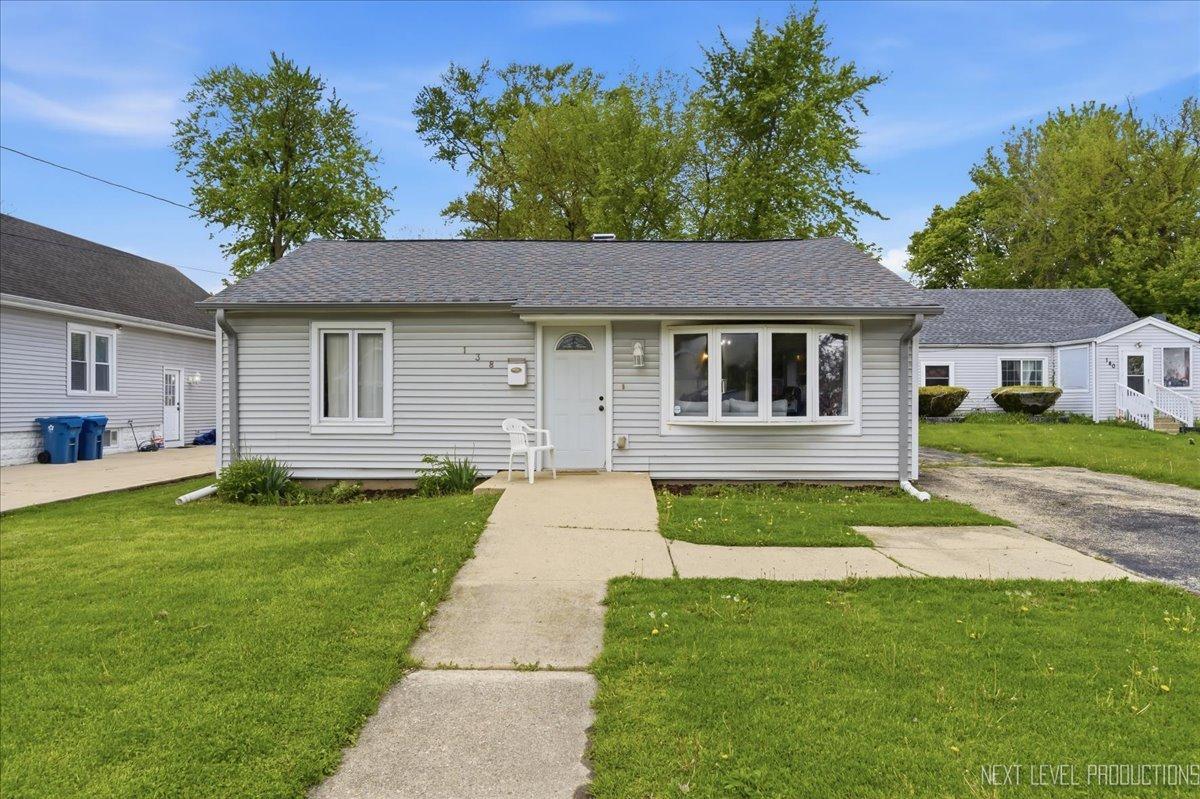 138 N Calhoun St., Aurora, IL 60505