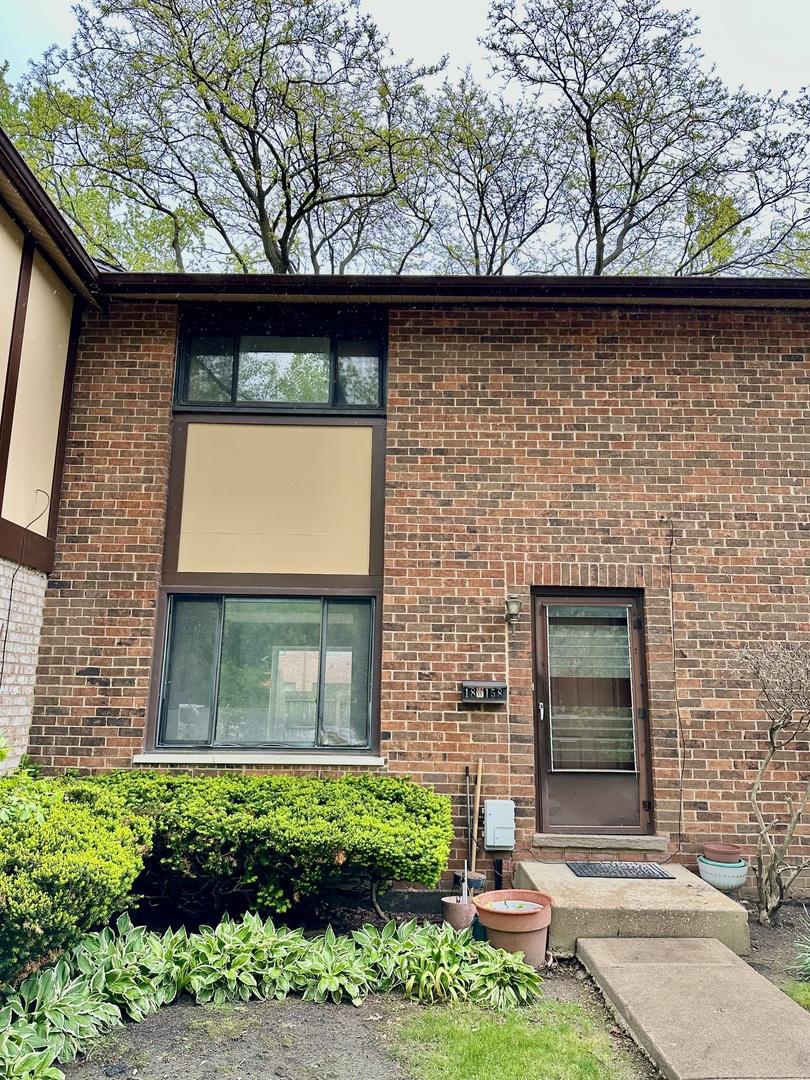 18w158 16th St., Villa Park, IL 60181