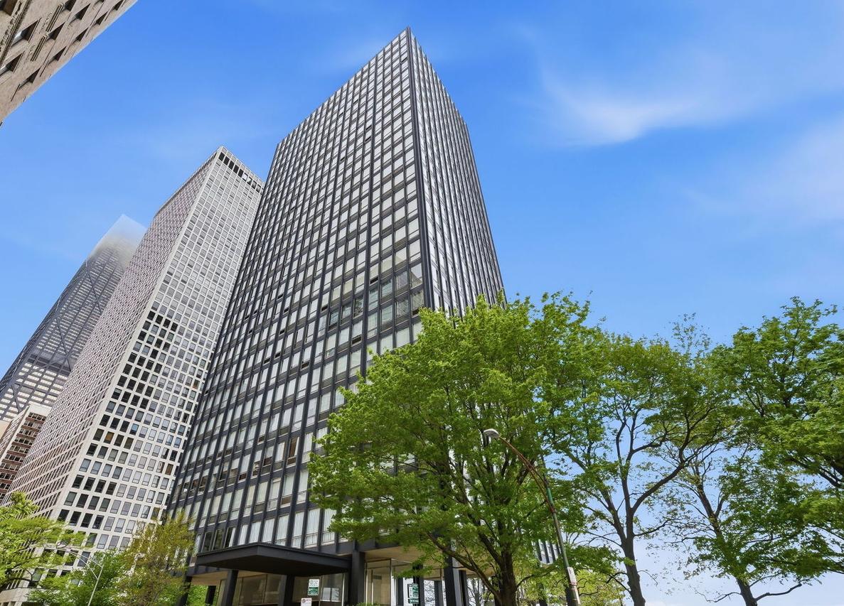 860 N Lake Shore Dr. #3K, Chicago, IL 60611