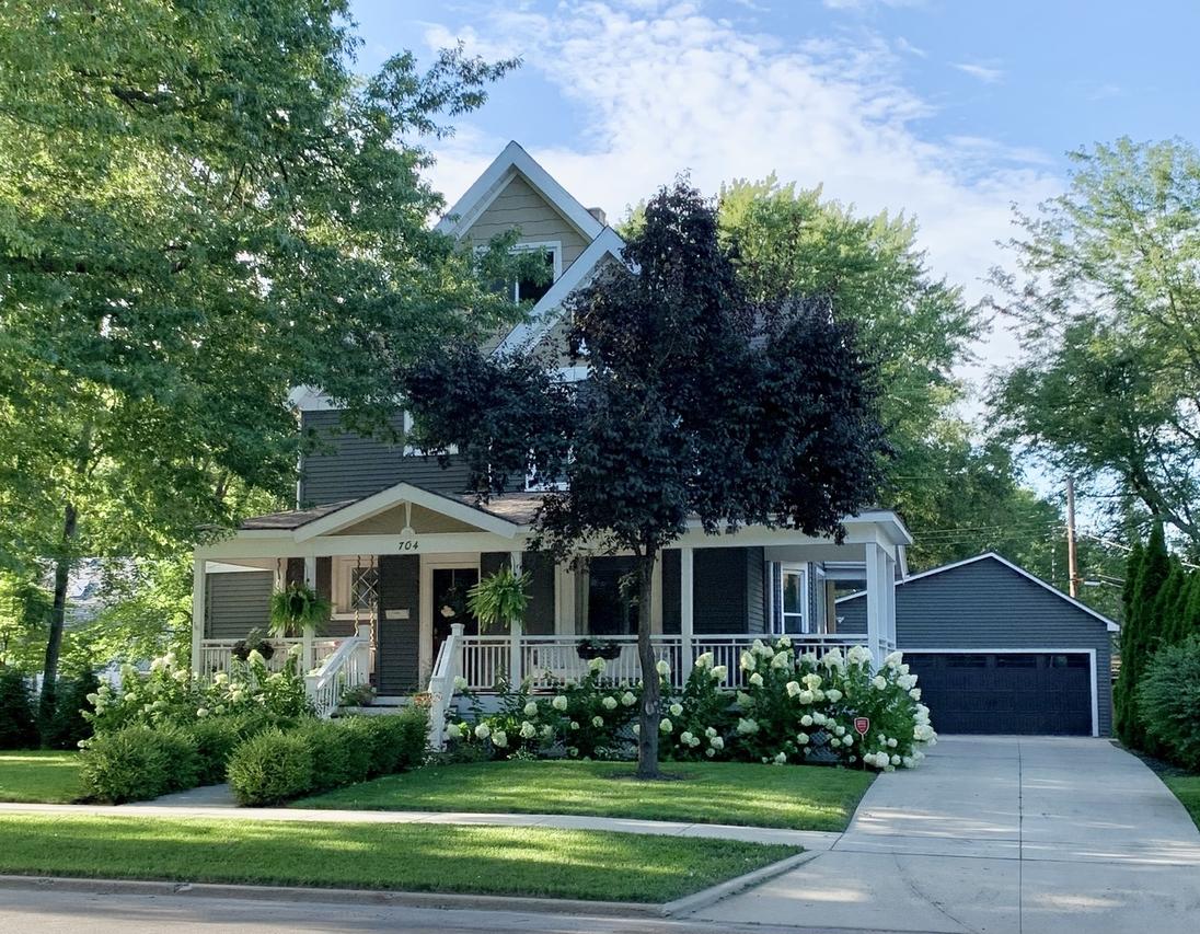 704 W Springfield Ave., Champaign, IL 61820