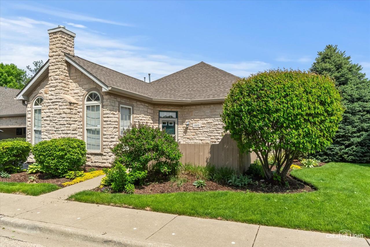 1909 Timbers Edge Cir., Joliet, IL 60431
